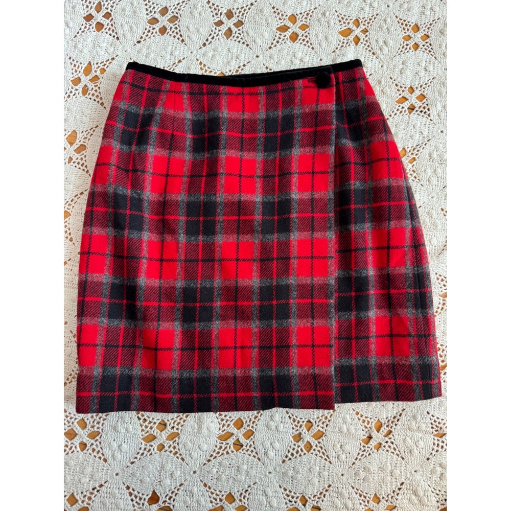 Lizsport Red Black Plaid Wool Blend‎ Wrap Skirt Size 6